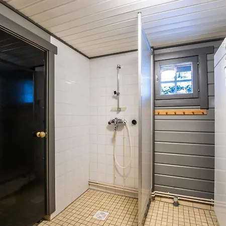 Lomayllaes F79 -palovaarankaarre 18b By Interhome * Ylläsjärvi